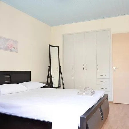 Jenny's Charming Retreat In The Heart Of Διαμέρισμα